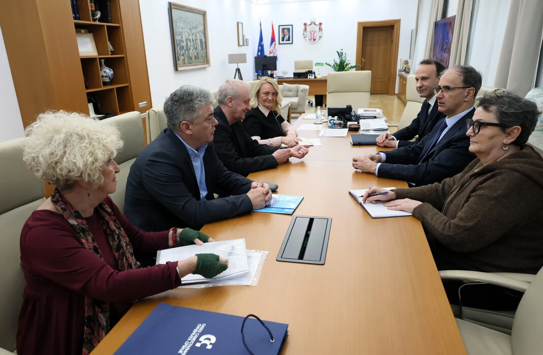 Разговор представника синдиката и Владе Србије